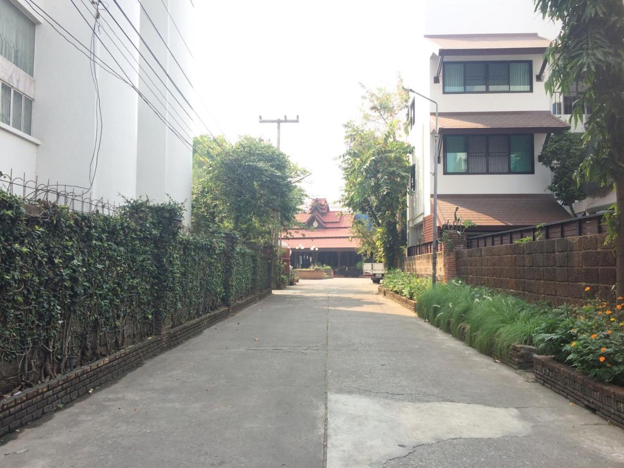 菖蒲卡酒店 清邁 外观 照片